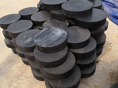 滨海区板式橡胶支座由若干层橡胶片与薄钢板经加压硫化